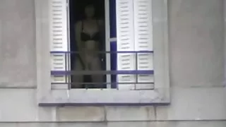 Garota inútil, Carme ...