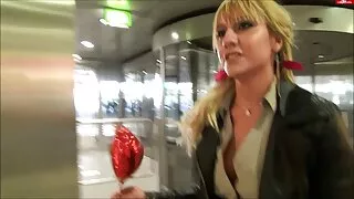 Prostituta despojada ...