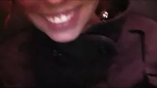 Encantadora menina a ...