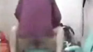 Doce e adorável adol ...
