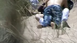 Lia Lor chupa pau e  ...