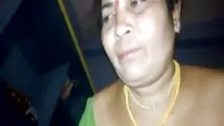 Mulher-bomba morena  ...