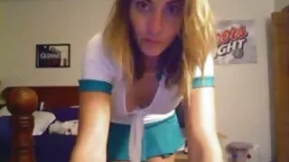 Magra e em forma Jen ...