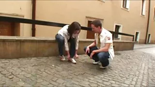 A garota de pele pál ...